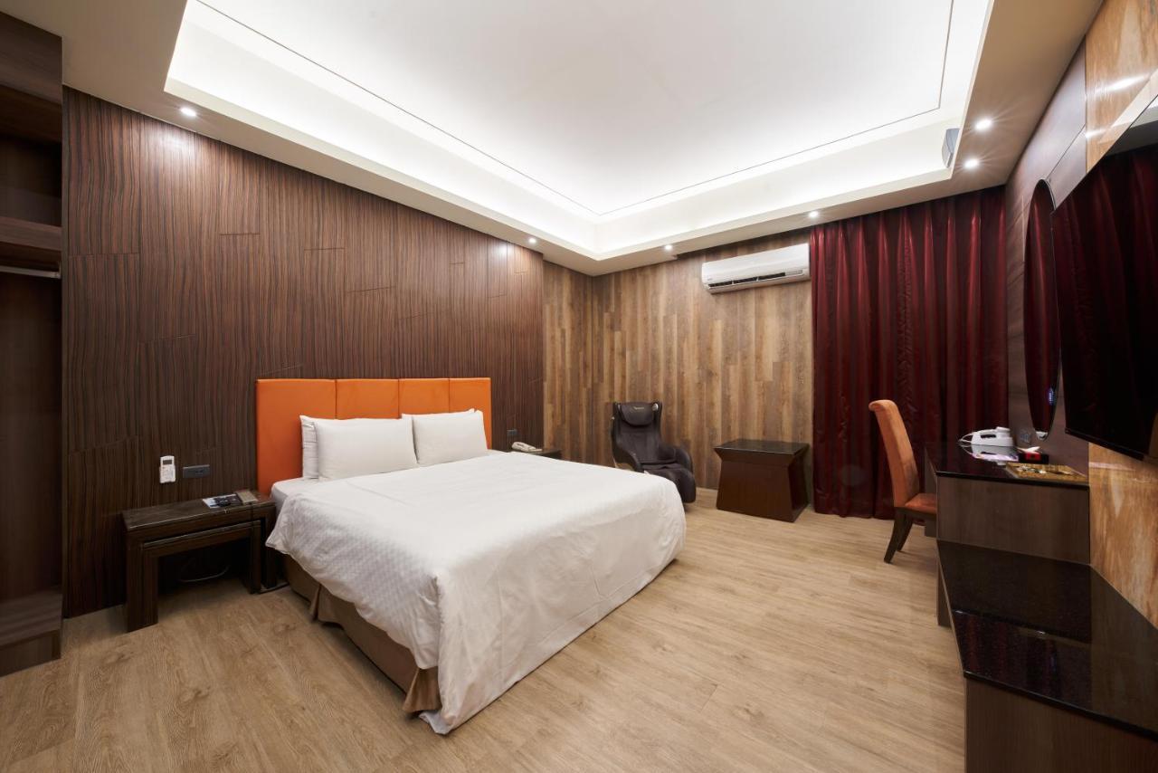 Cigar Motel 台南 エクステリア 写真
