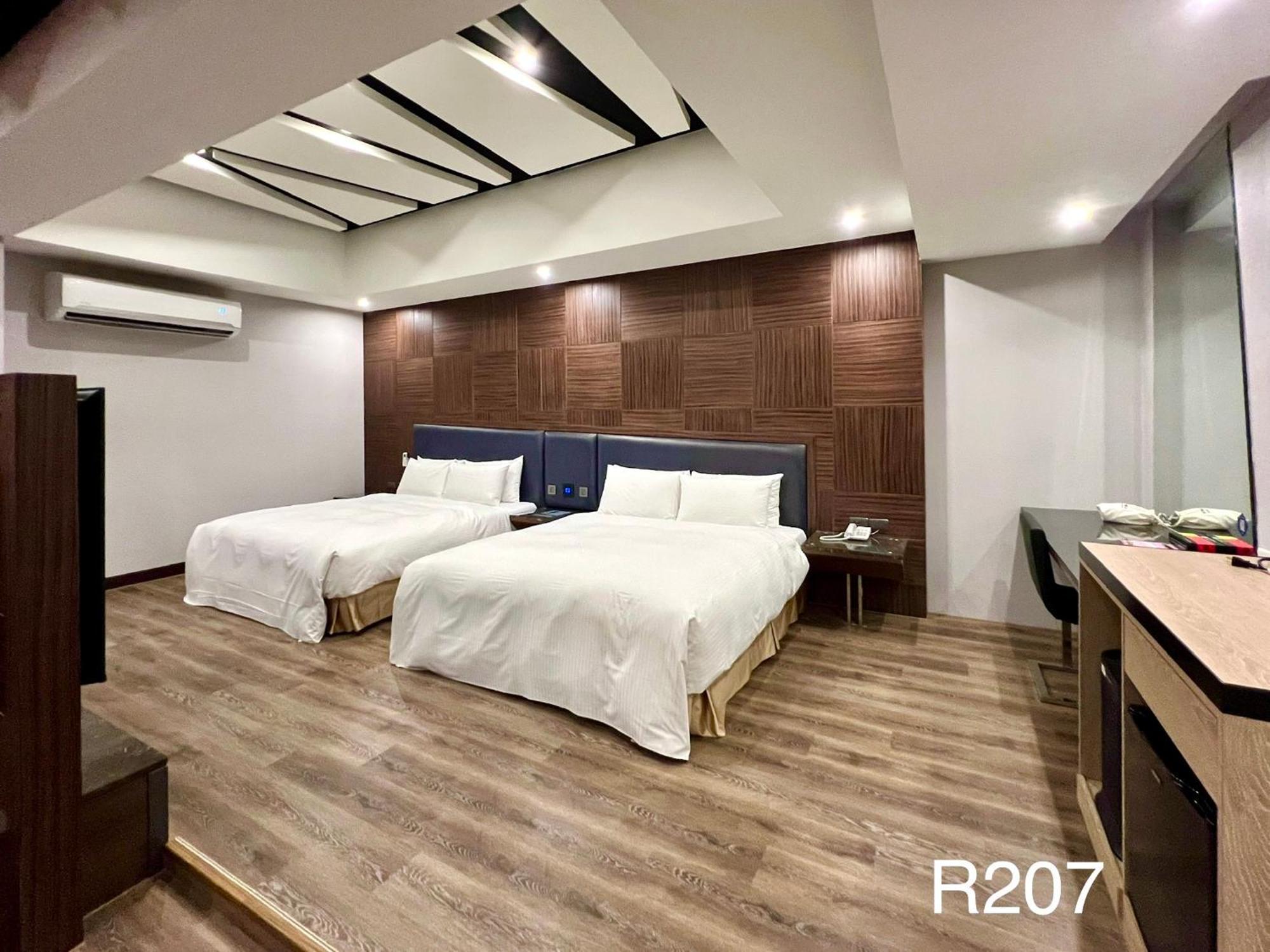Cigar Motel 台南 エクステリア 写真