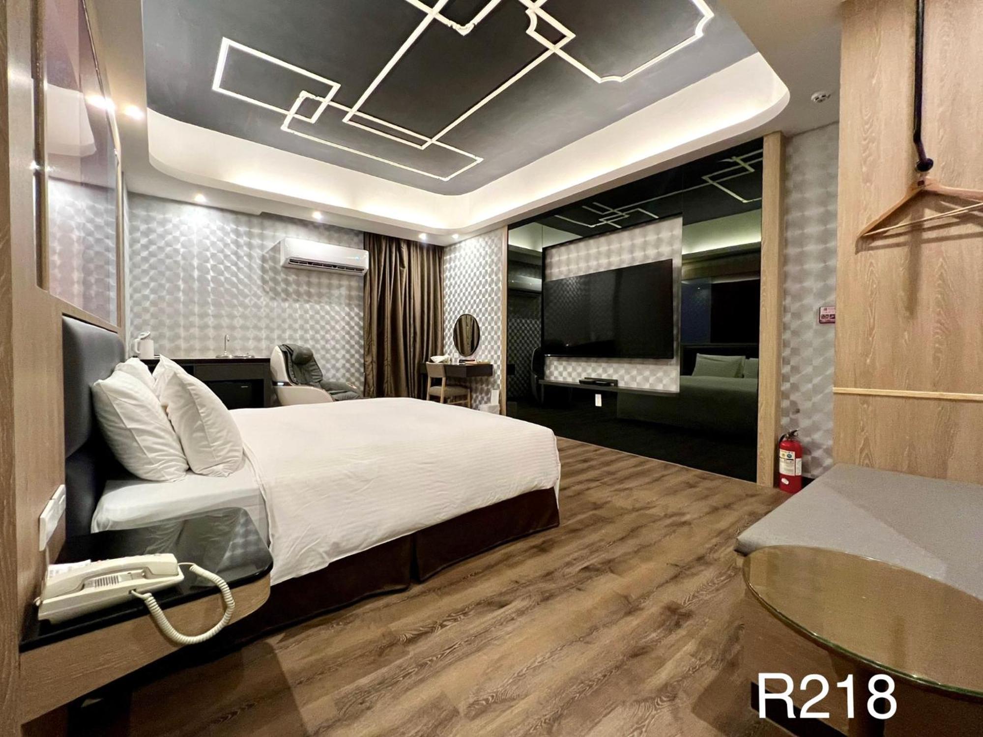 Cigar Motel 台南 エクステリア 写真