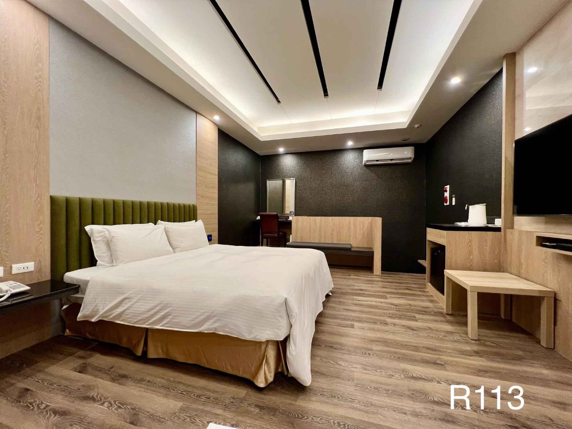 Cigar Motel 台南 エクステリア 写真