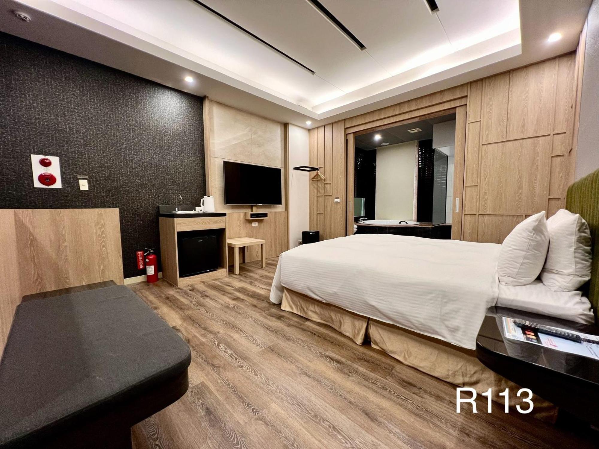 Cigar Motel 台南 エクステリア 写真