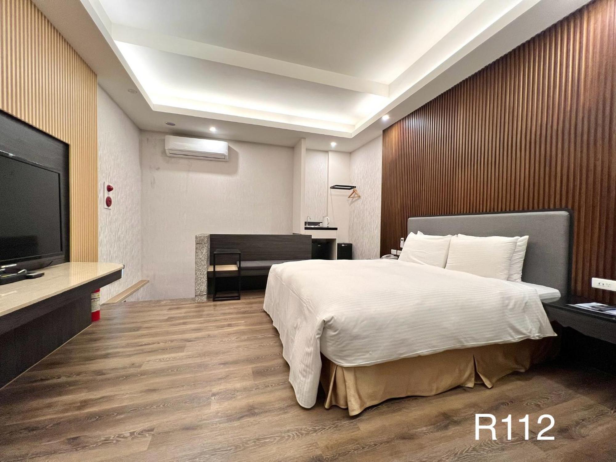 Cigar Motel 台南 エクステリア 写真