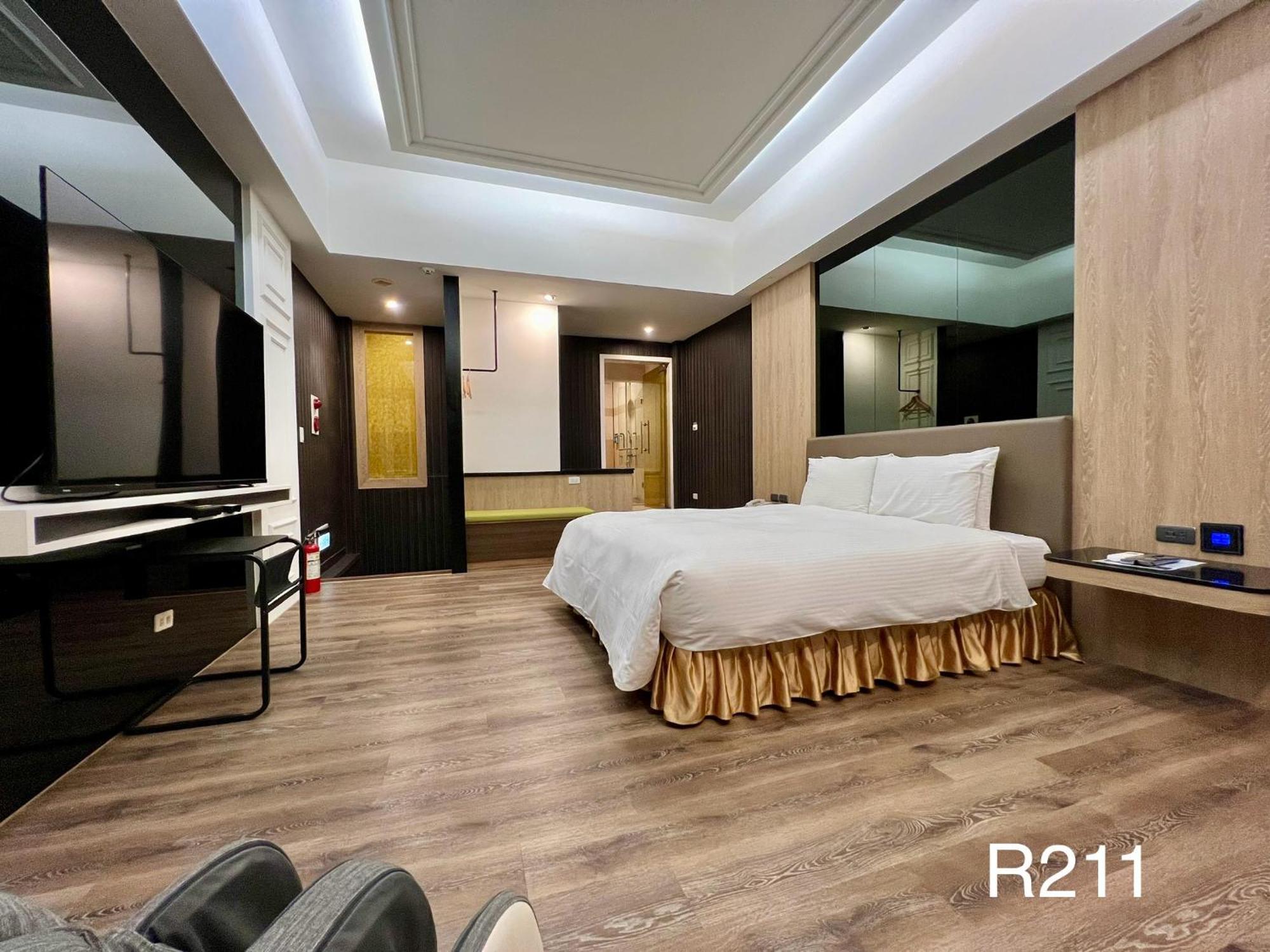 Cigar Motel 台南 エクステリア 写真